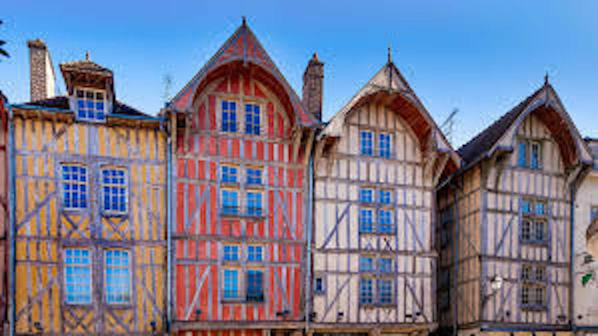 Logis Hotel Du Cirque Troyes Centre Historique Luaran gambar